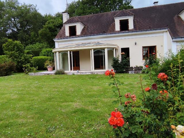 Maison 8 pièces 201 m²