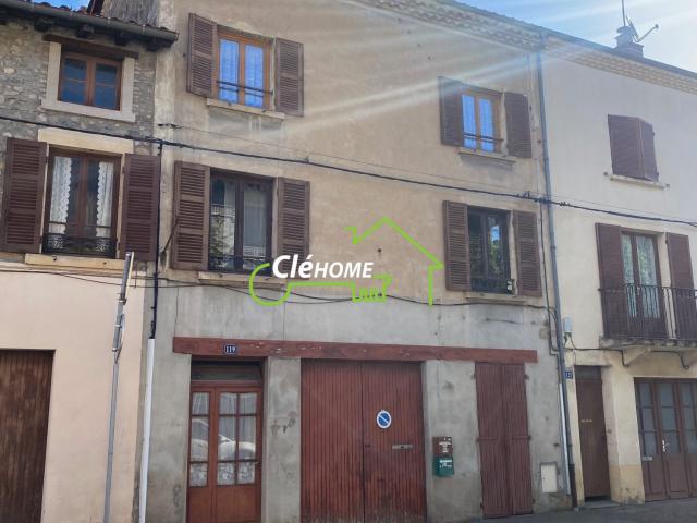 Maison 8 pièces 201 m²