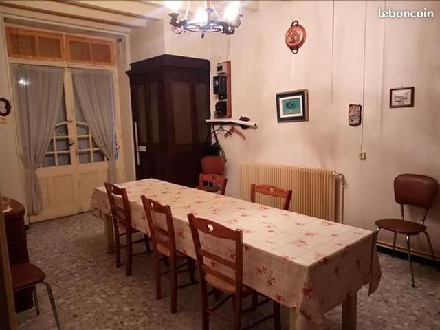 Maison 8 pièces 201 m²