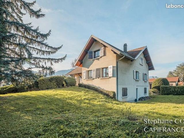 Maison 8 pièces 201 m²