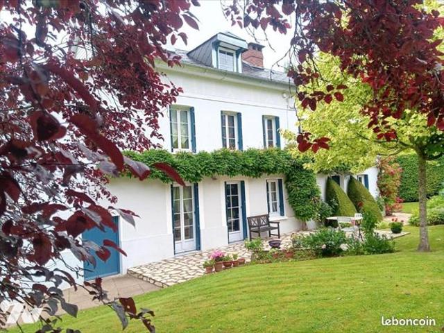 Maison 8 pièces 201 m²