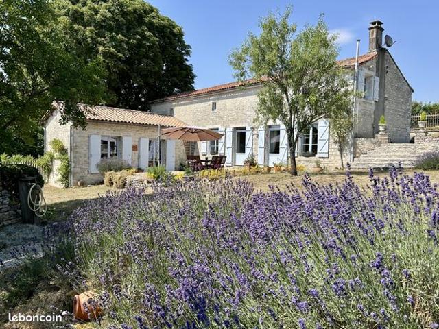 Maison 8 pièces 201 m²