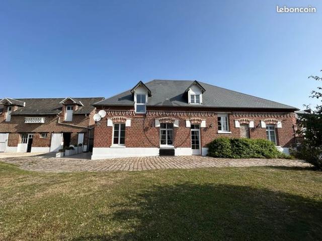 Maison 8 pièces 202 m²