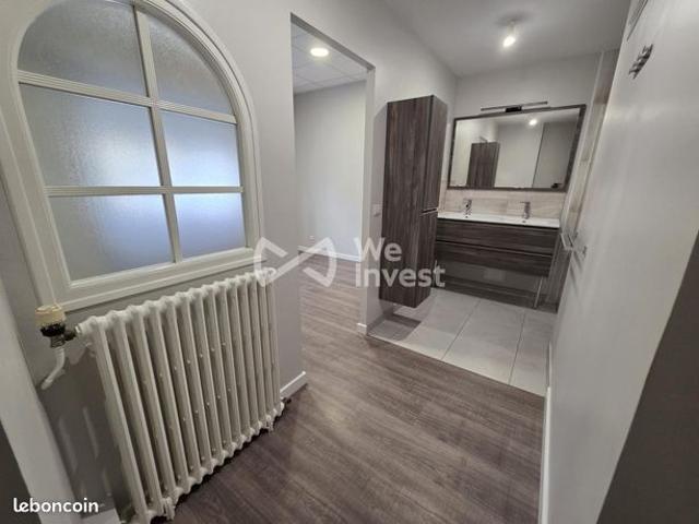 Maison 8 pièces 202 m²