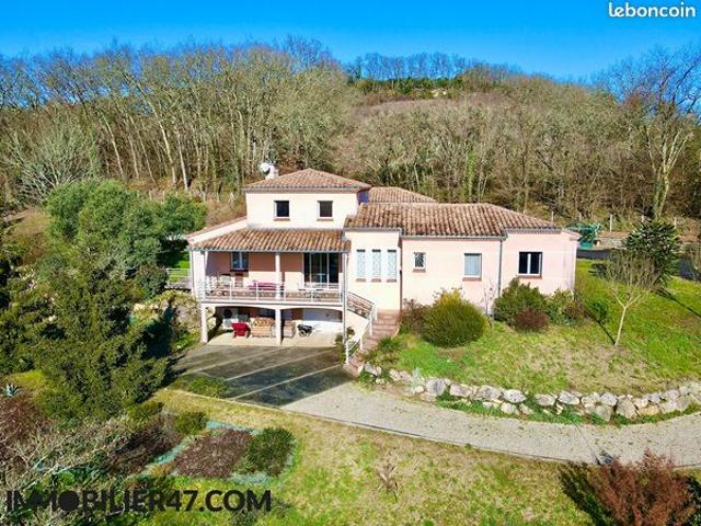 Maison 8 pièces 202 m²