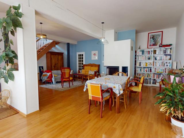 Maison 8 pièces 202 m²