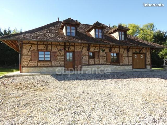 Maison 8 pièces 202 m²