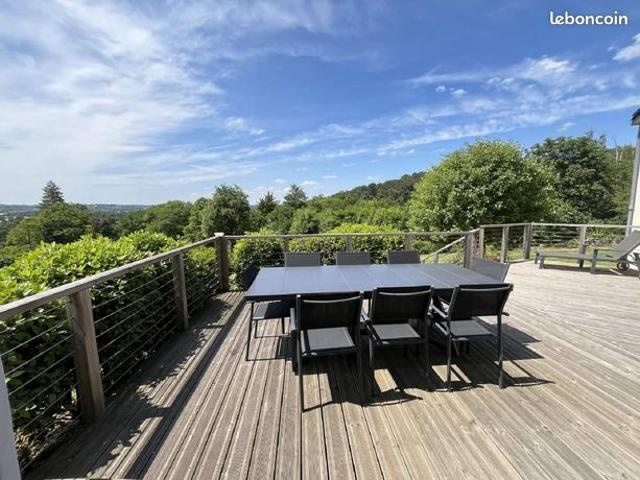 Maison 8 pièces 202 m²