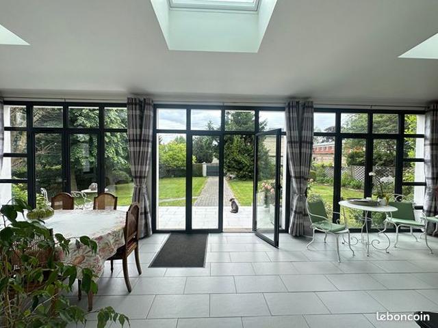 Maison 8 pièces 202 m²