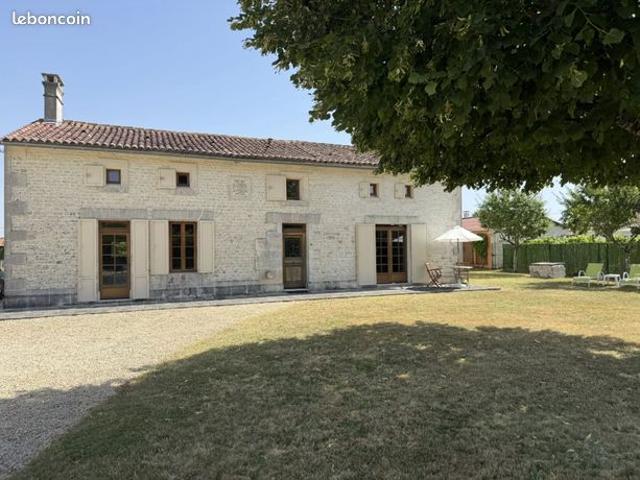 Maison 8 pièces 202 m²