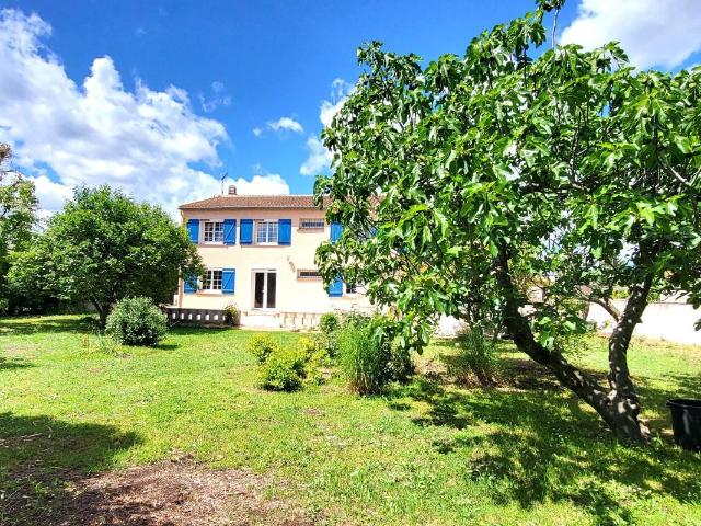 Maison 8 pièces 202 m²