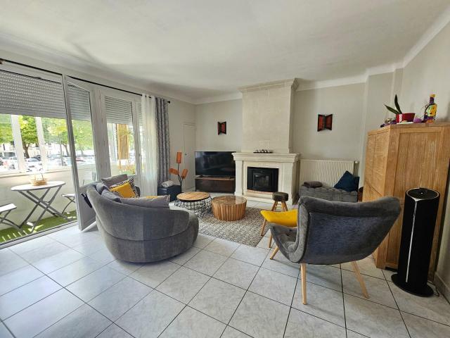 Maison 8 pièces 202 m²