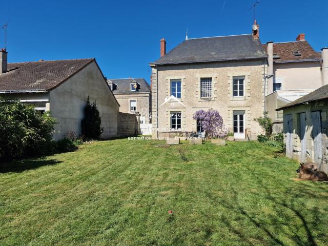 Maison 8 pièces 203 m²