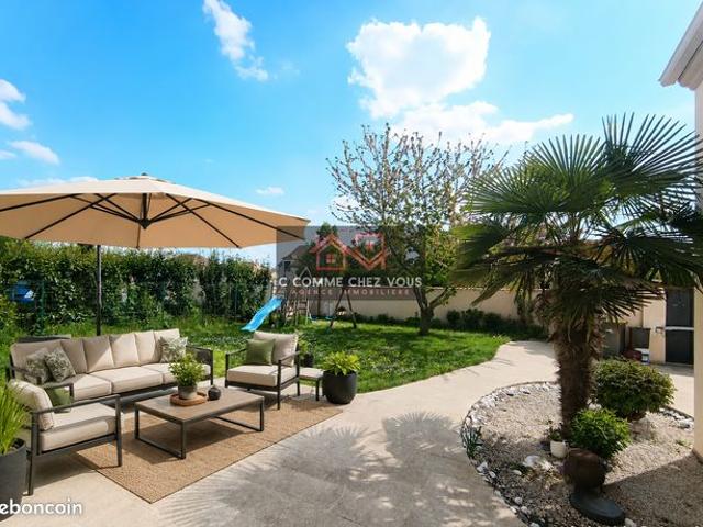 Maison 8 pièces 203 m²