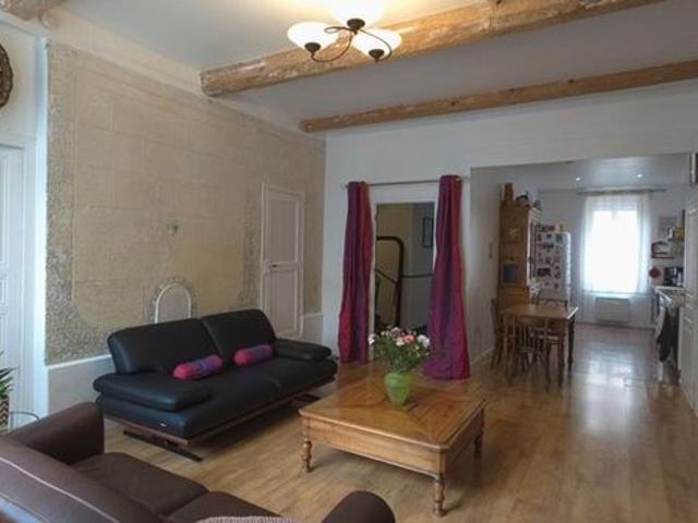 Maison 8 pièces 203 m²