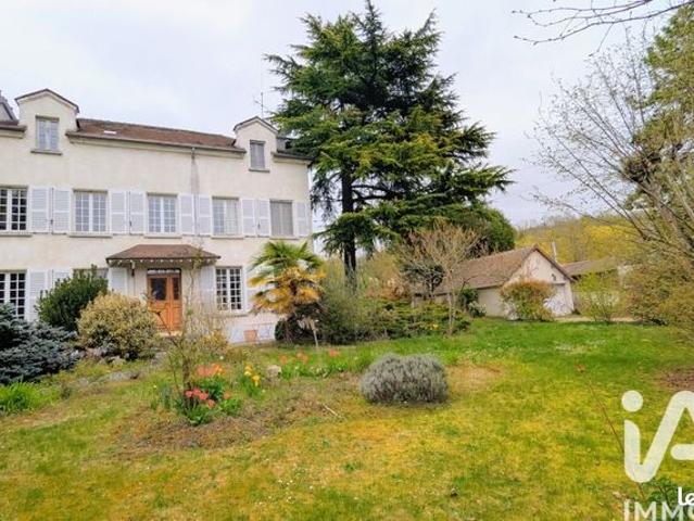 Maison 8 pièces 203 m²