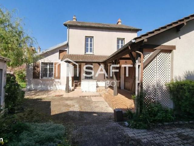 Maison 8 pièces 203 m²