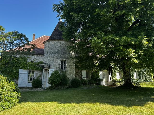 Maison 8 pièces 203 m²