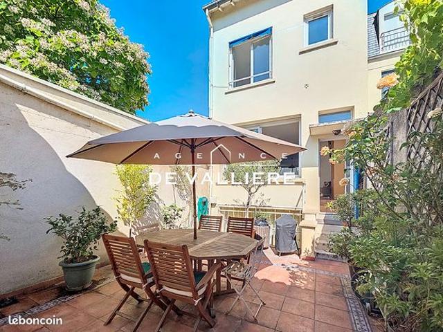 Maison 8 pièces 203 m²