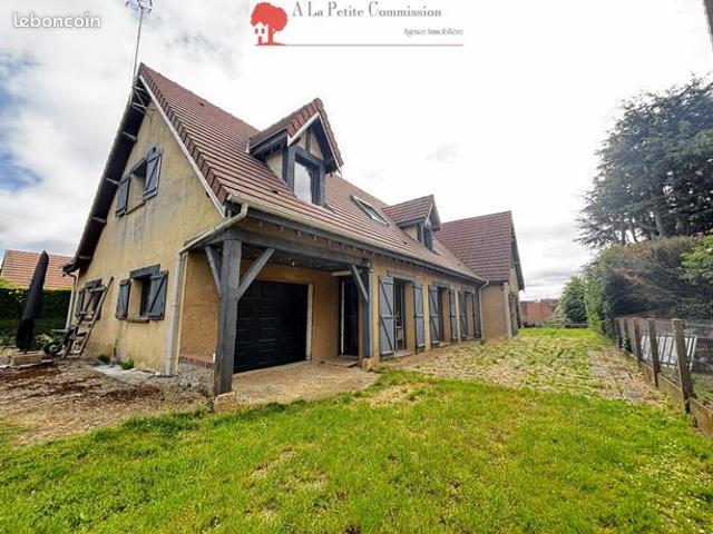 Maison 8 pièces 203 m²