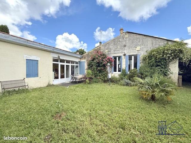 Maison 8 pièces 203 m²