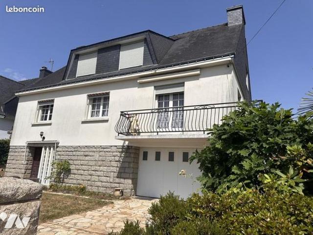 Maison 8 pièces 203 m²