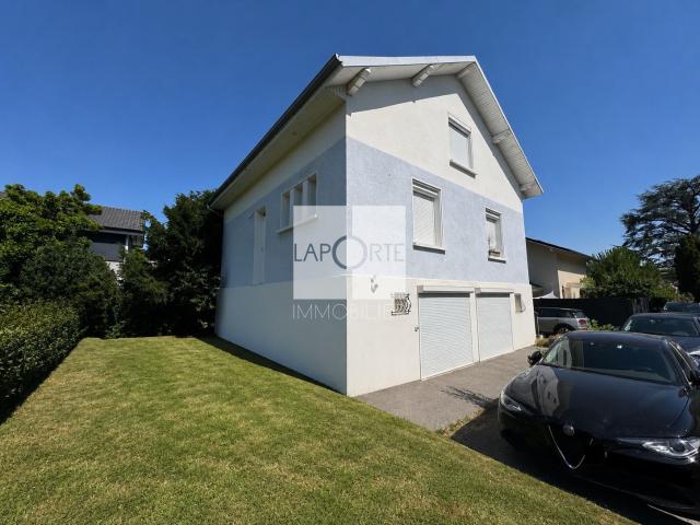 Maison 8 pièces 203 m²