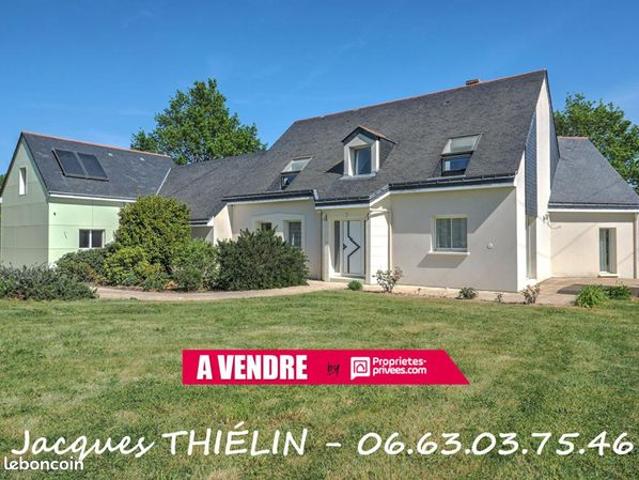 Maison 8 pièces 203 m²