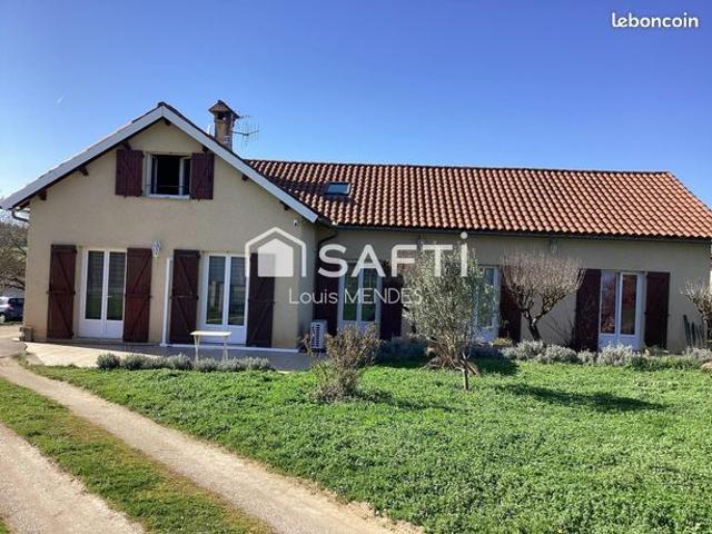 Maison 8 pièces 203 m²