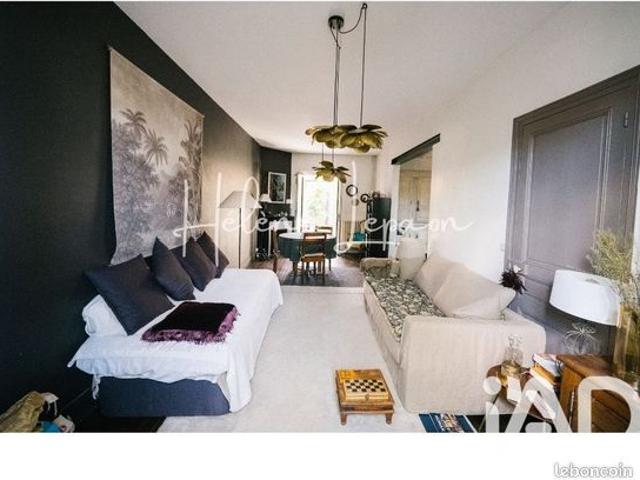Maison 8 pièces 203 m²