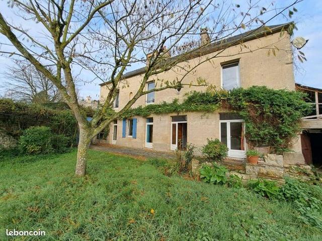 Maison 8 pièces 203 m²