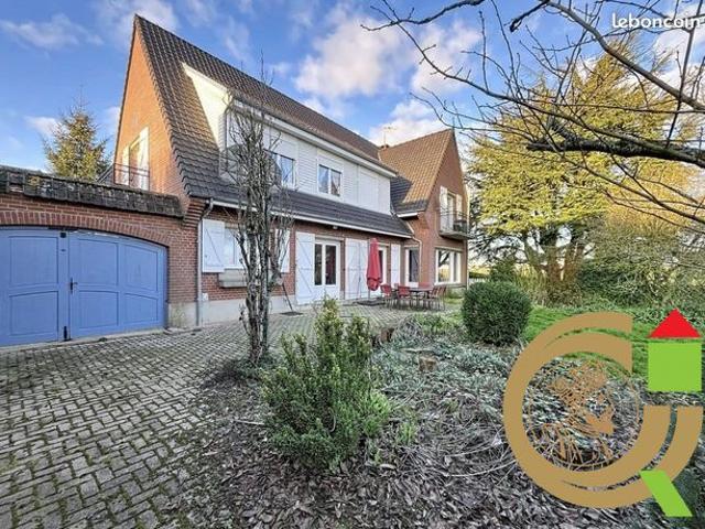 Maison 8 pièces 214 m²