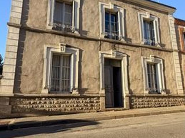Maison 8 pièces 214 m²