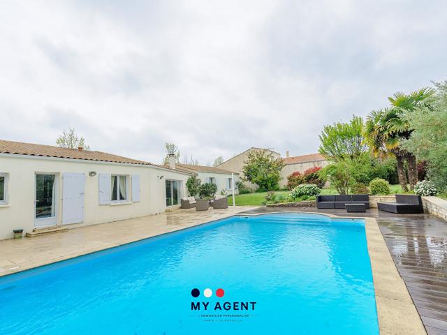Maison 8 pièces 214 m²
