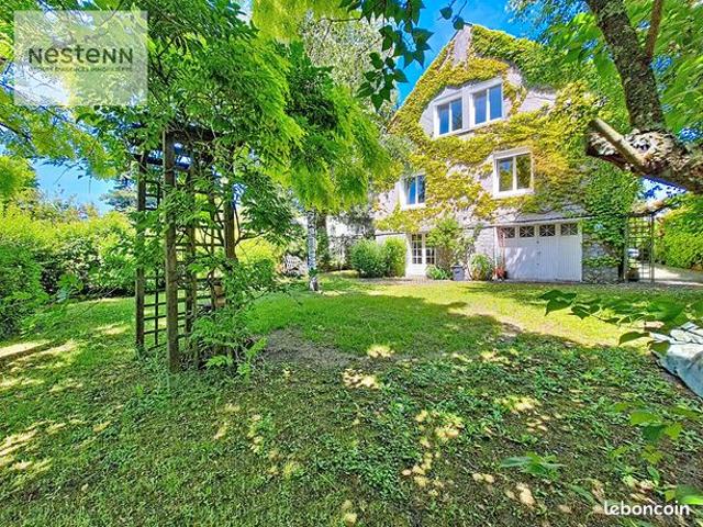 Maison 8 pièces 214 m²