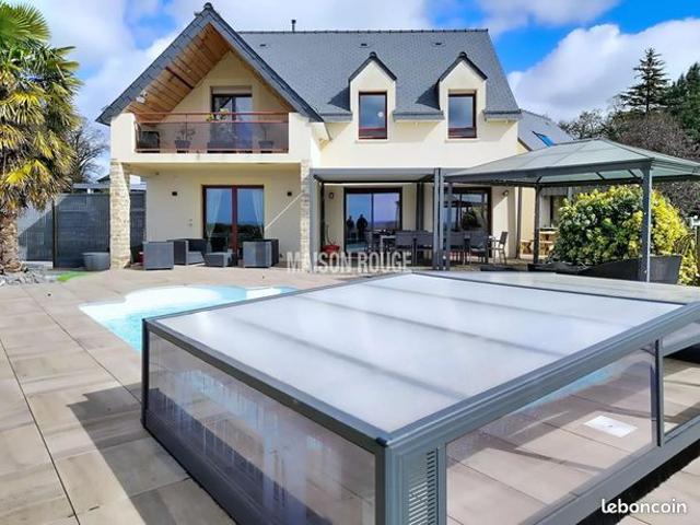 Maison 8 pièces 214 m²