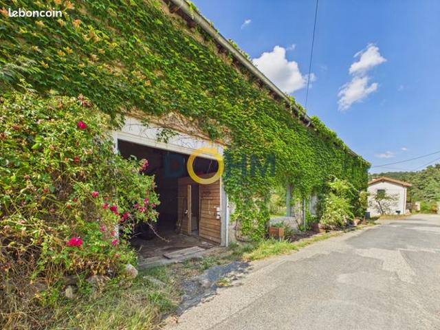 Maison 8 pièces 214 m²
