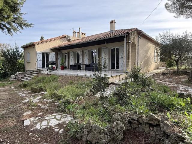 Maison 8 pièces 214 m²