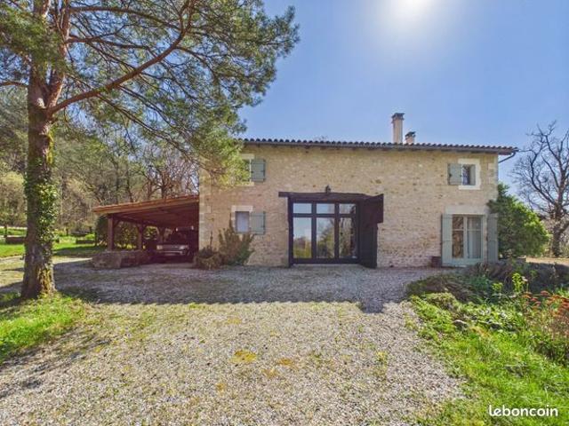 Maison 8 pièces 214 m²
