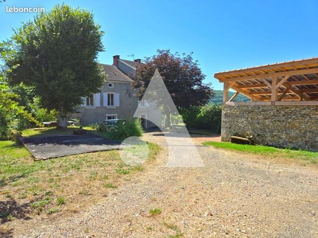 Maison 8 pièces 206 m²