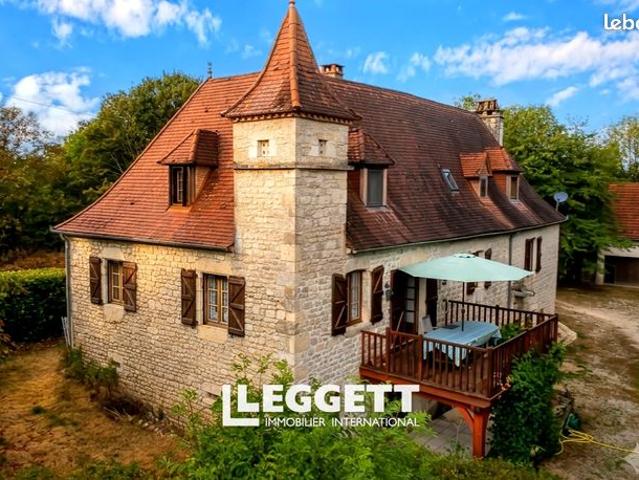 Maison 8 pièces 215 m²