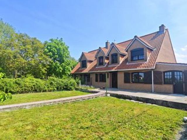 Maison 8 pièces 215 m²