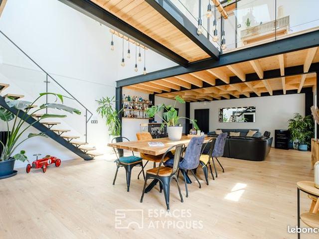 Maison 8 pièces 215 m²