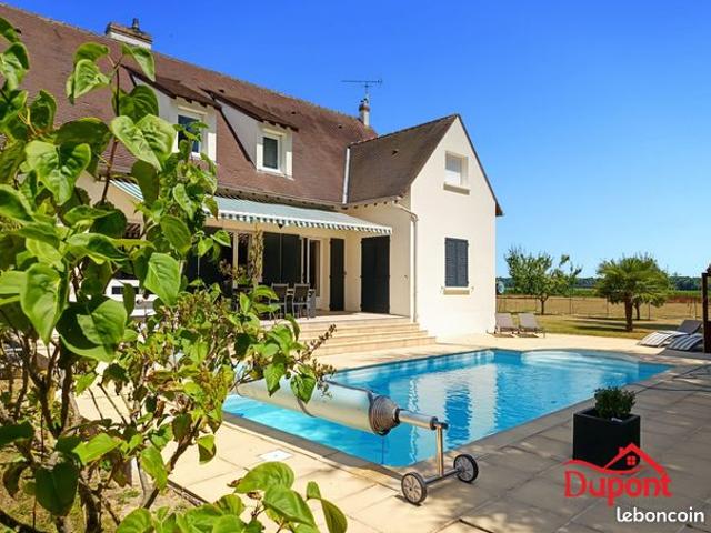Maison 8 pièces 215 m²