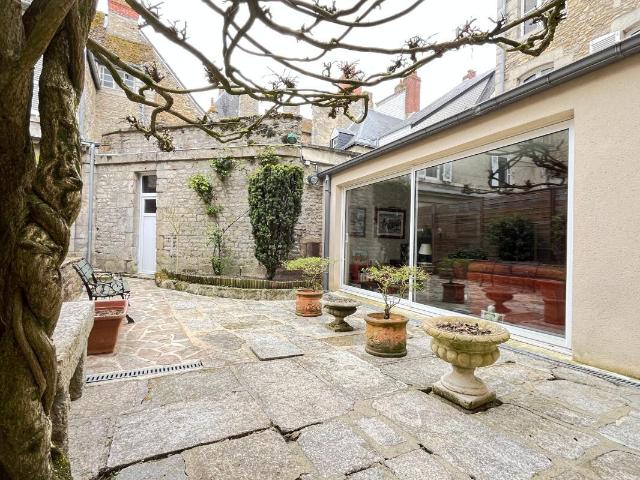 Maison 8 pièces 215 m²