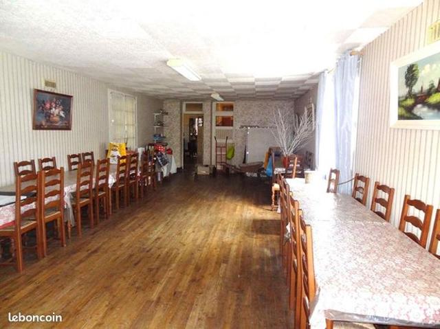 Maison 8 pièces 215 m²