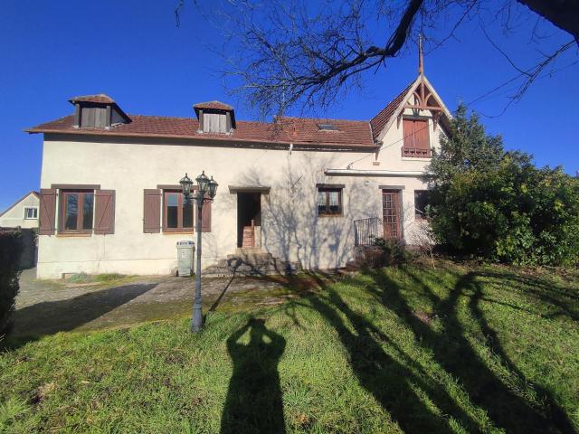Maison 8 pièces 215 m²