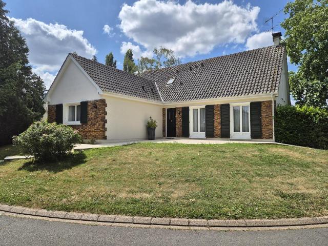 Maison 8 pièces 215 m²