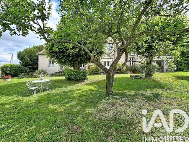 Maison 8 pièces 215 m²