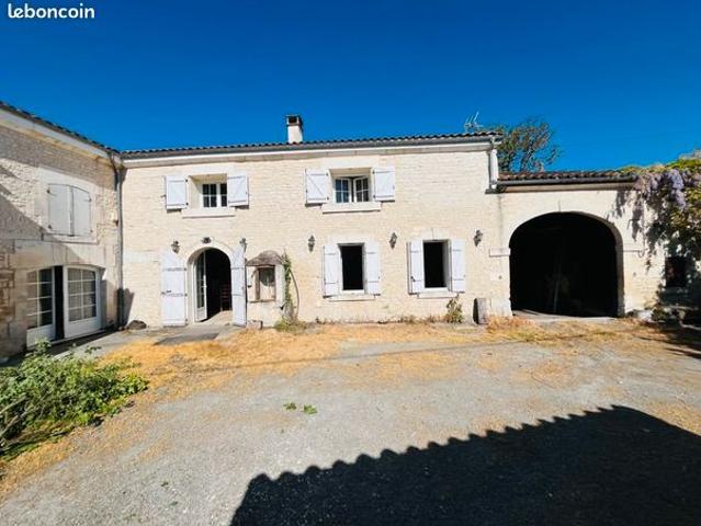 Maison 8 pièces 215 m²